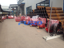 福瑞得機(jī)械激光整平機(jī)、座駕壓路機(jī)、手扶壓路機(jī)、大灌縫機(jī)等及時包裝發(fā)貨