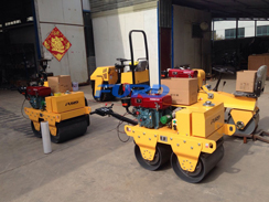 福瑞得壓路機(jī)座駕壓路機(jī)、手扶壓路機(jī)準(zhǔn)備發(fā)貨