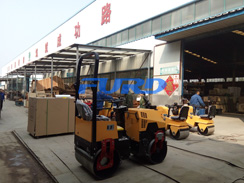 今日福瑞得微動(dòng)態(tài)--福瑞得機(jī)械小型壓路機(jī)發(fā)往北京、福建等地