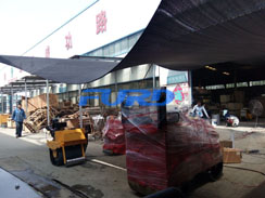 福瑞得機(jī)械微動(dòng)態(tài)--座駕壓路機(jī)、手扶壓路機(jī)、灌縫機(jī)包裝發(fā)貨